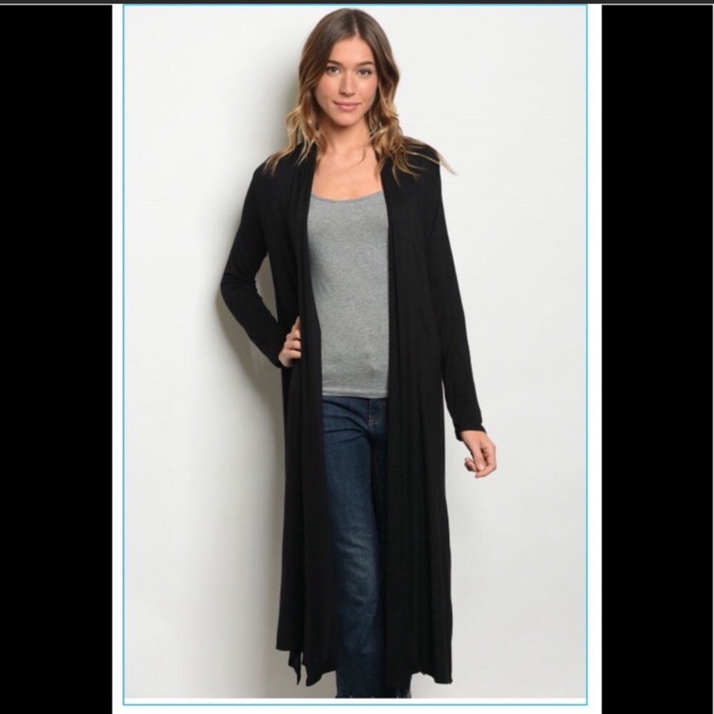 4/$20 SALE 🌺Black Duster